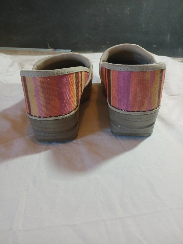 Zuecos Dansko Pro Naranja/Rosa Patrón "Puesta de Sol" Lona Espalda Cerrada Talla 9/39 $145 Foto 2 de 4