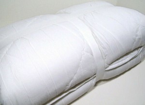 Pottery Barn White Diamond Ruched Voile Cotton Full Queen Quilt 2