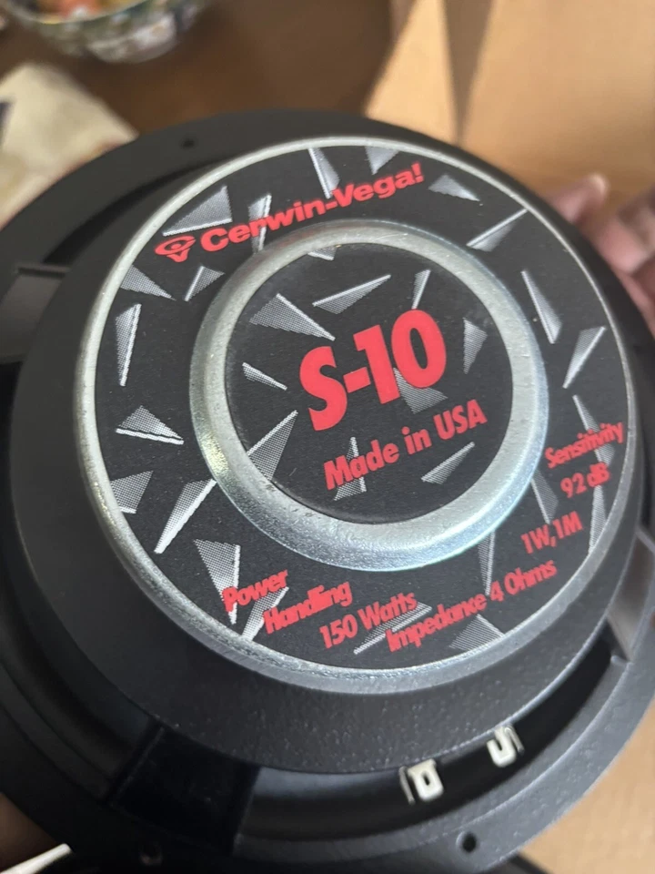 Subwoofer SERIE CERWIN VEGA STEALTH 10"/150W Foto 2 de 4