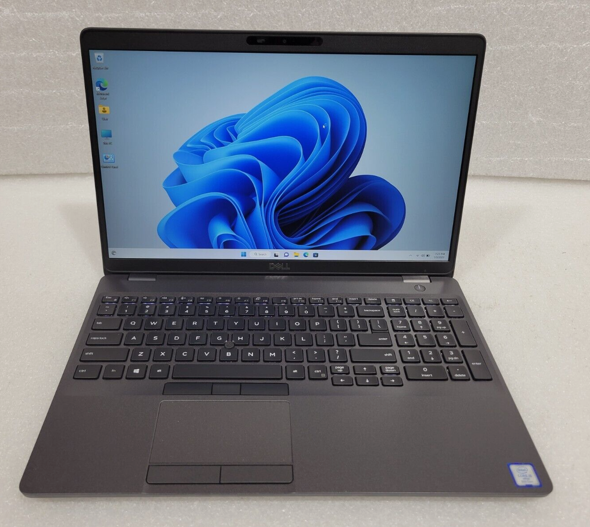 Windowsノート本体 dell latitude 5500 i5-8365u Dell Latitude 5500 - Core i5 8365U / 1.6 GHz | Overview