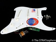 Fender CLAPTON Strat LOADED PICKGUARD Stratoc...