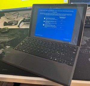 Microsoft Surface Pro 4 128GB, Wi-Fi, 12,3 Zoll - Silber, QWERTY Tastatur