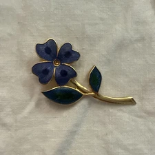 Vintage Art Nouveau Elegant Blue Flower Intricate Gold Tone Brooch With Hallmark