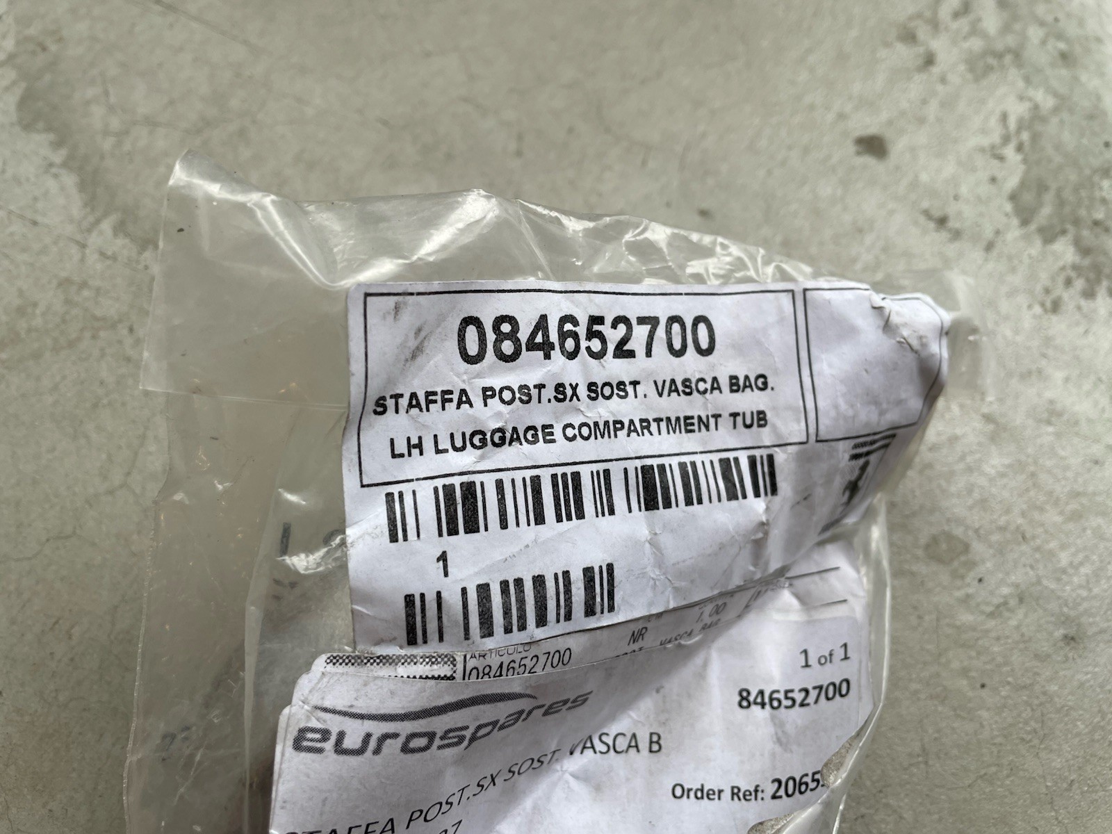 NEW Ferrari 488 Left Right Side Trunk Recessed Floor Bracket 84652700 84652800