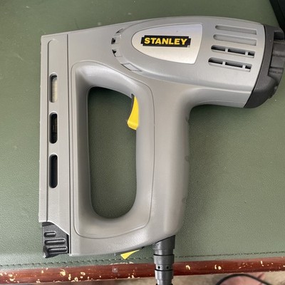 Stanley TRE550 Corded Electric Staple Gun 120V Gray/Black/Yellow 1/4-5/8'' Tested