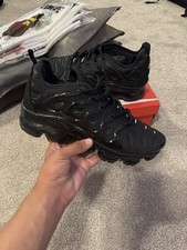 Nike Air VaporMax Plus SE Black Low Top Mesh ...