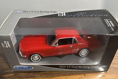 1964 1/2 Red Ford Mustang Coupe 1/24 Diecast Metal Model - Welly New