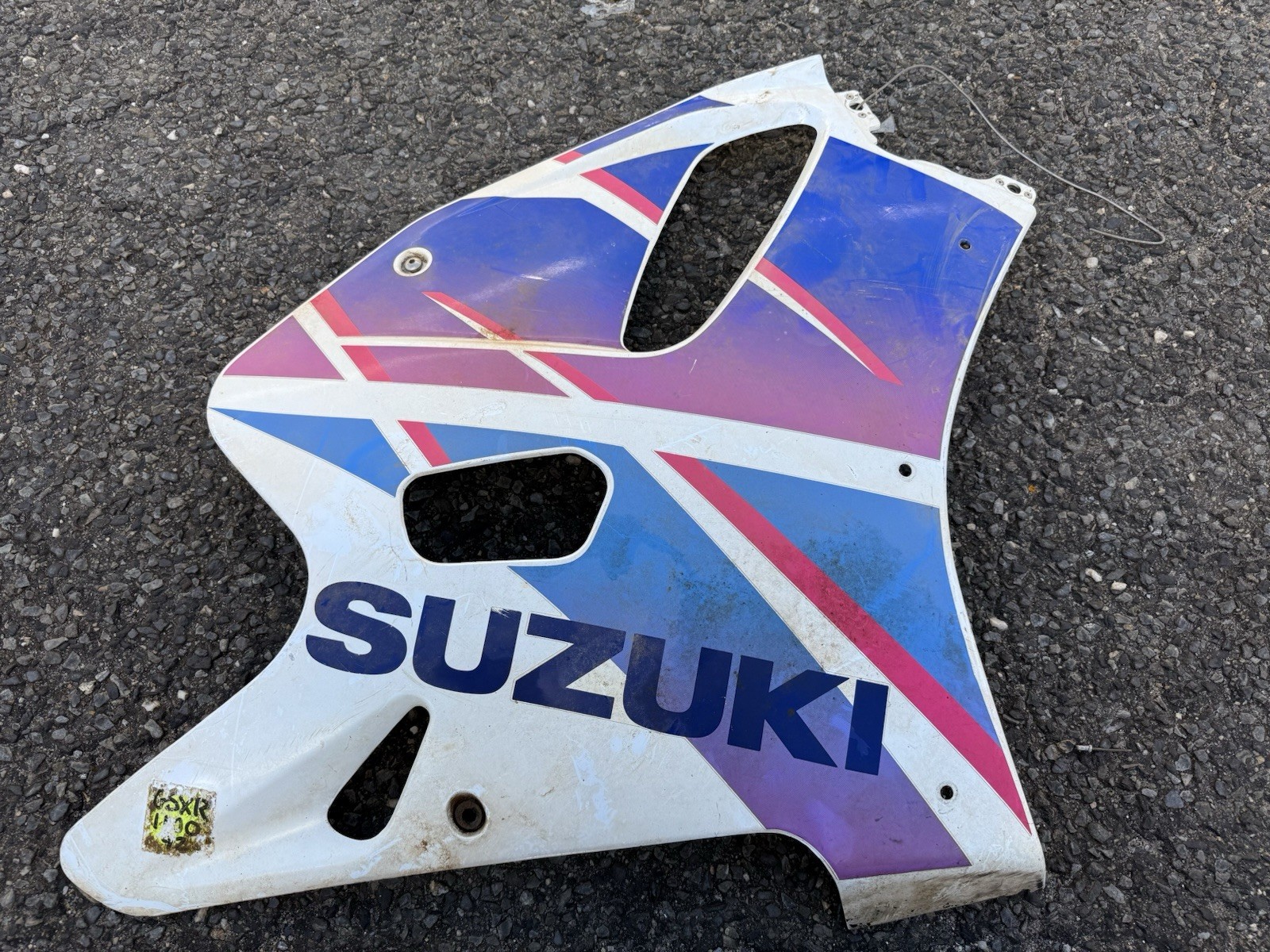 Suzuki GSXR1100 GSXR 1100 GSX-R Right Side Panel Cover Cowl 94471-17E0 Fairing