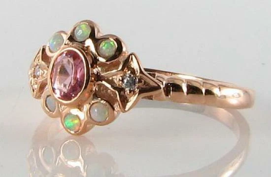 Anillo 9CT Oro Rosa Rosa Brillante con Turmalina, Ópalo y Diamante Luna Estrella