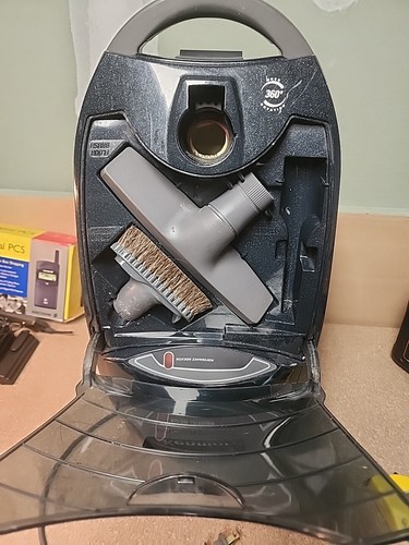 Kenmore 116 Progressive True HEPA 360 Vacuum Canister Only. See Pictures - Picture 4 of 14