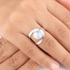 Natural Rainbow Moonstone Gemstone 925 Sterling Silver Jewelry Handcrafted Ring