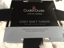 BRAND NEW Cuddl Duds 50" X 60" Winter Dogs Throw w/Sherpa