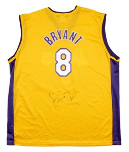kobe bryant authentic signed jersey