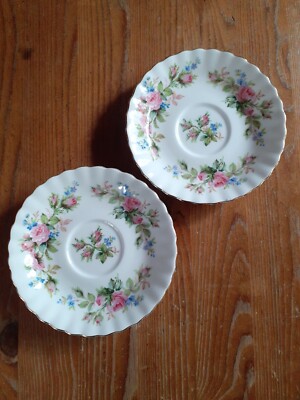 2 Unterteller; für Mokka- Espressotassen Royal Albert; BONE China;  Moss Rose