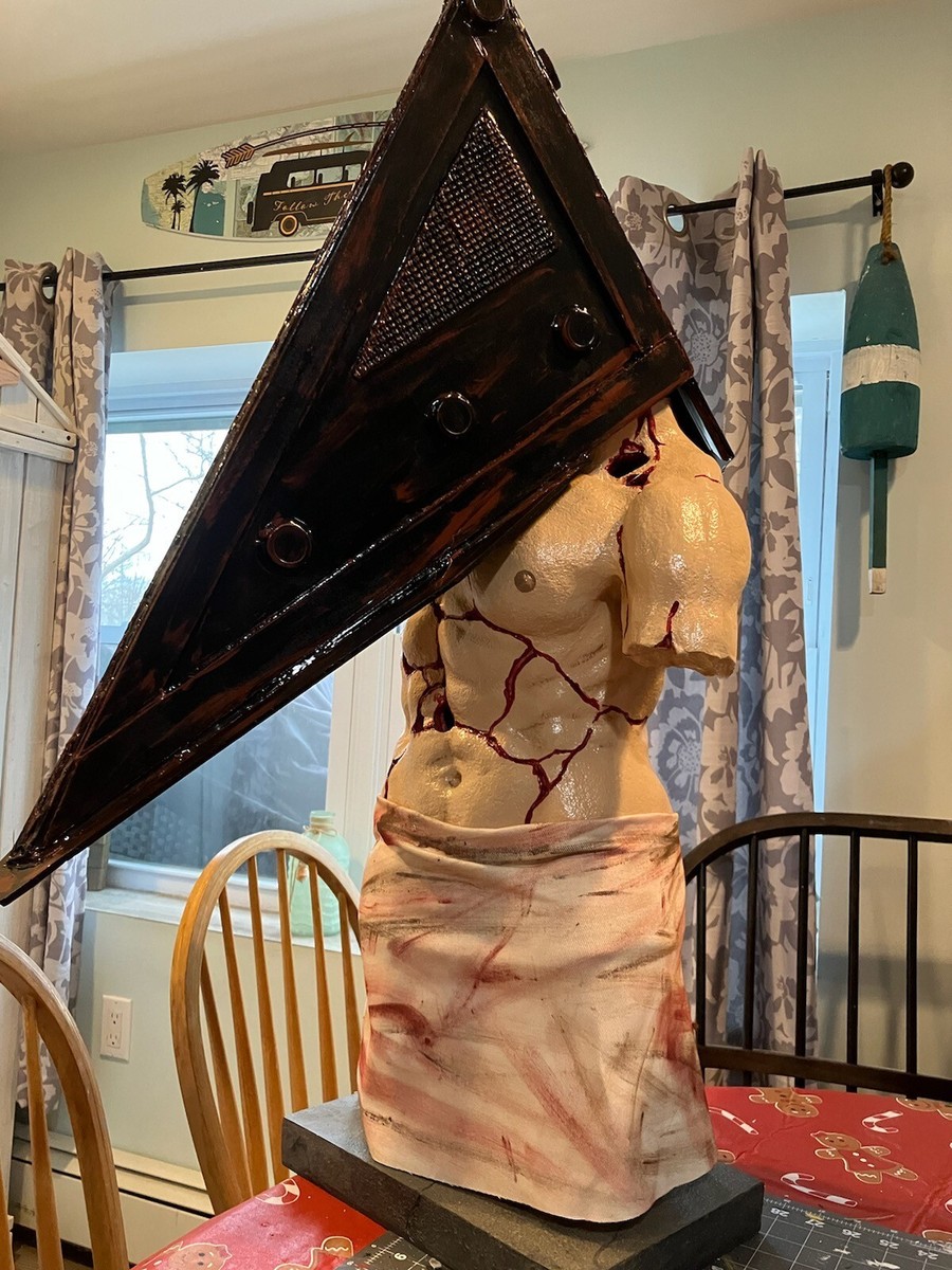 RED PYRAMID HEAD SILENT HILL LARGE STATUE FIGURE HORROR HALLOWEEN