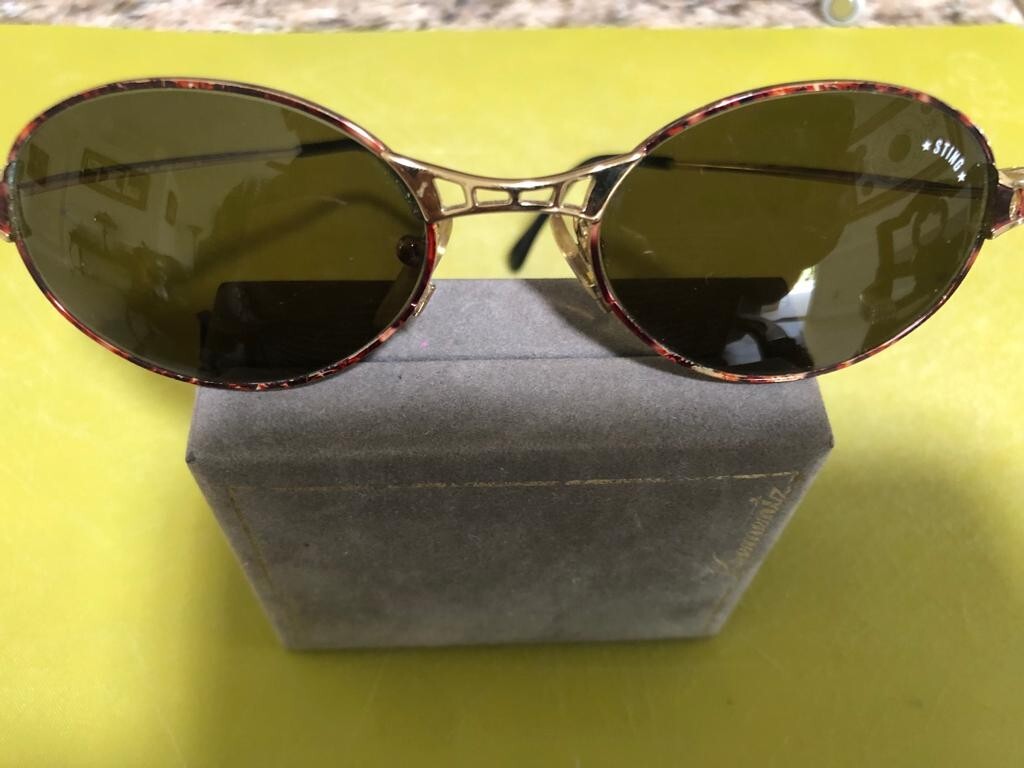 Gafas de sol vintage Sting fabricadas en Italia. No case  display picture 3