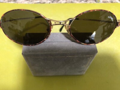 Gafas de sol vintage Sting fabricadas en Italia. No case. Very good condition.