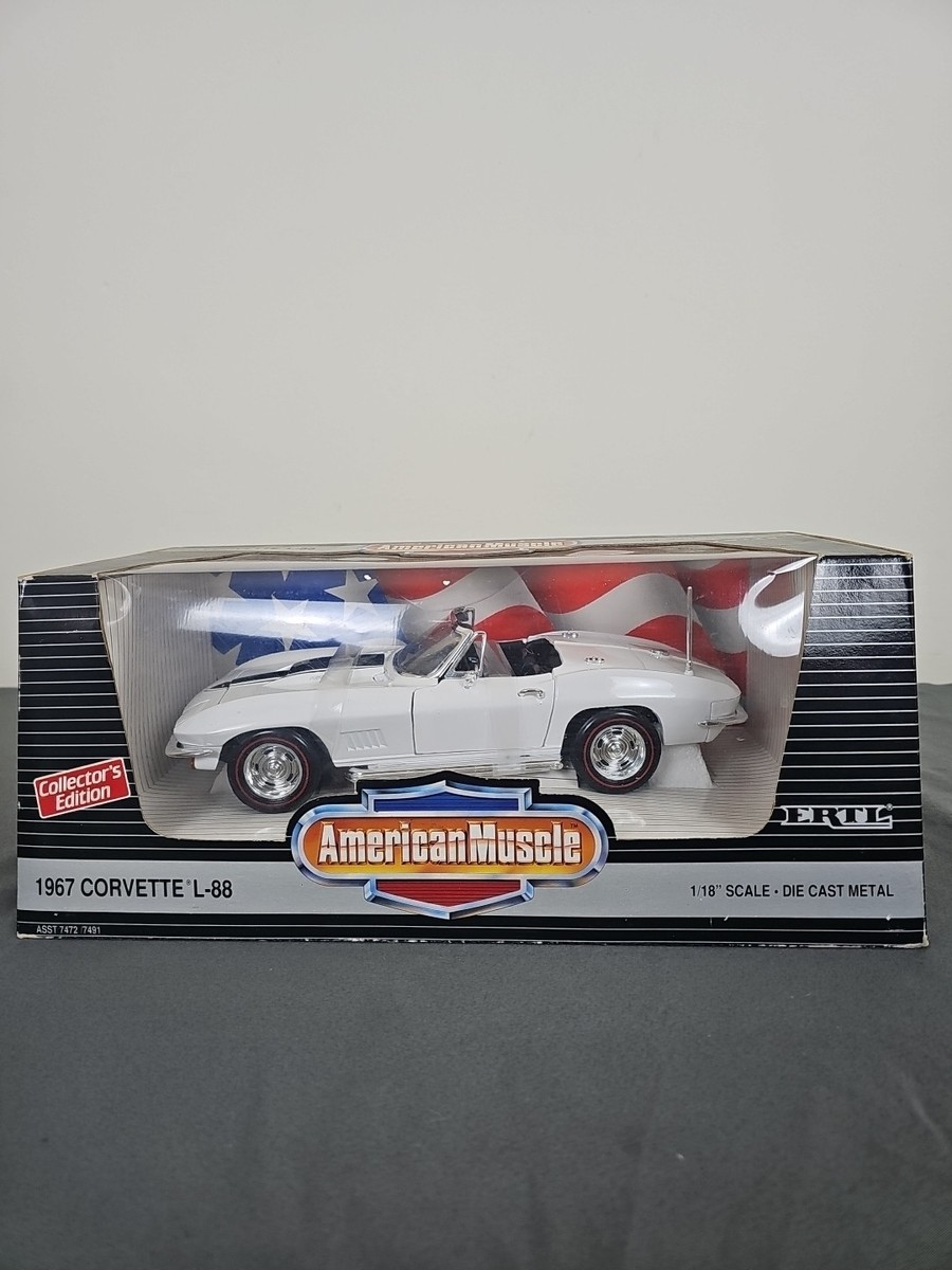 Vintage Ertl American Muscle 1967 Corvette L-88 1:18 White Diecast