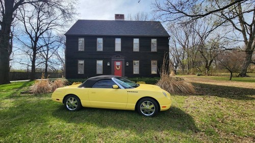 2002 Ford Thunderbird