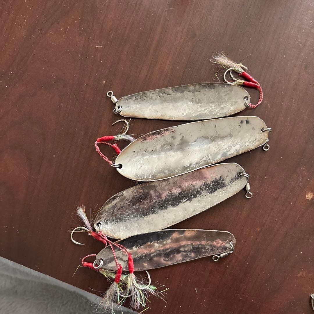 Weekend saleSet of minnows, plugs, and spoons - Image 2