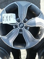 All Wheels Have Scratches And Curb Rashes.see Photos