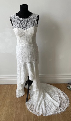 Robe de mariée BCBG Maxazria fourreau évasée bas dos taille UK 10 - Photo 3/6