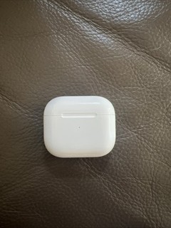 AirPod 3rd Generation Charging Case With Faulty Earbuds