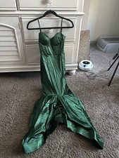 Windsor Green Satin Mermaid Dress Sweetheart Neck Strappy XS Long Formal