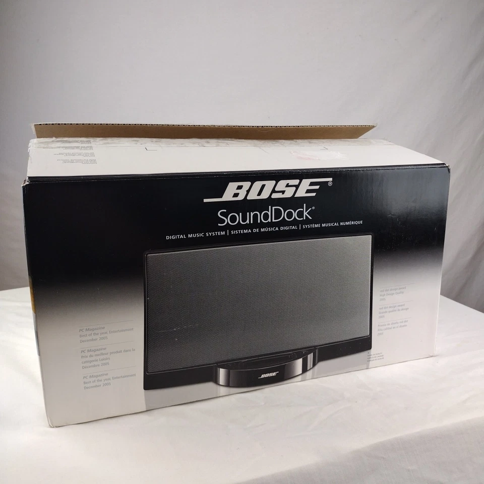 Sistema de música digital Bose SoundDock 2006 para iPod Foto 3 de 4