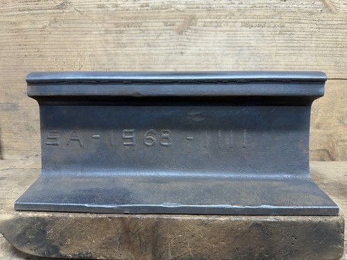 12 " 1968 Steel Railroad Rail Train track Anvil Collectible Blacksmith 30 Lbs