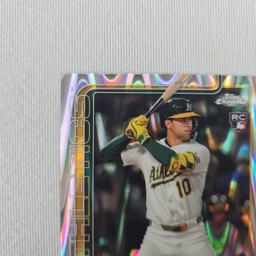 2025 Topps Chrome Max Muncy Ray Wave Refractor RC #221 Oakland Athletics - Picture 6 of 8