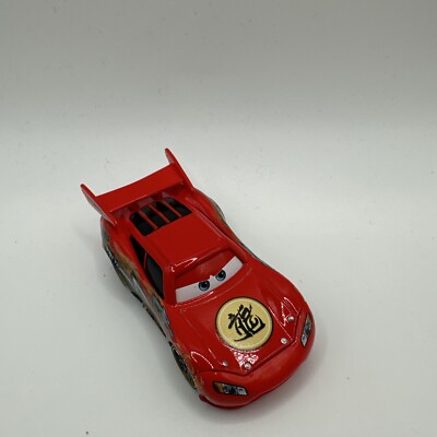 Disney Pixar Cars Drache Lightning McQueen mit Ölflecken Diecast 1:55