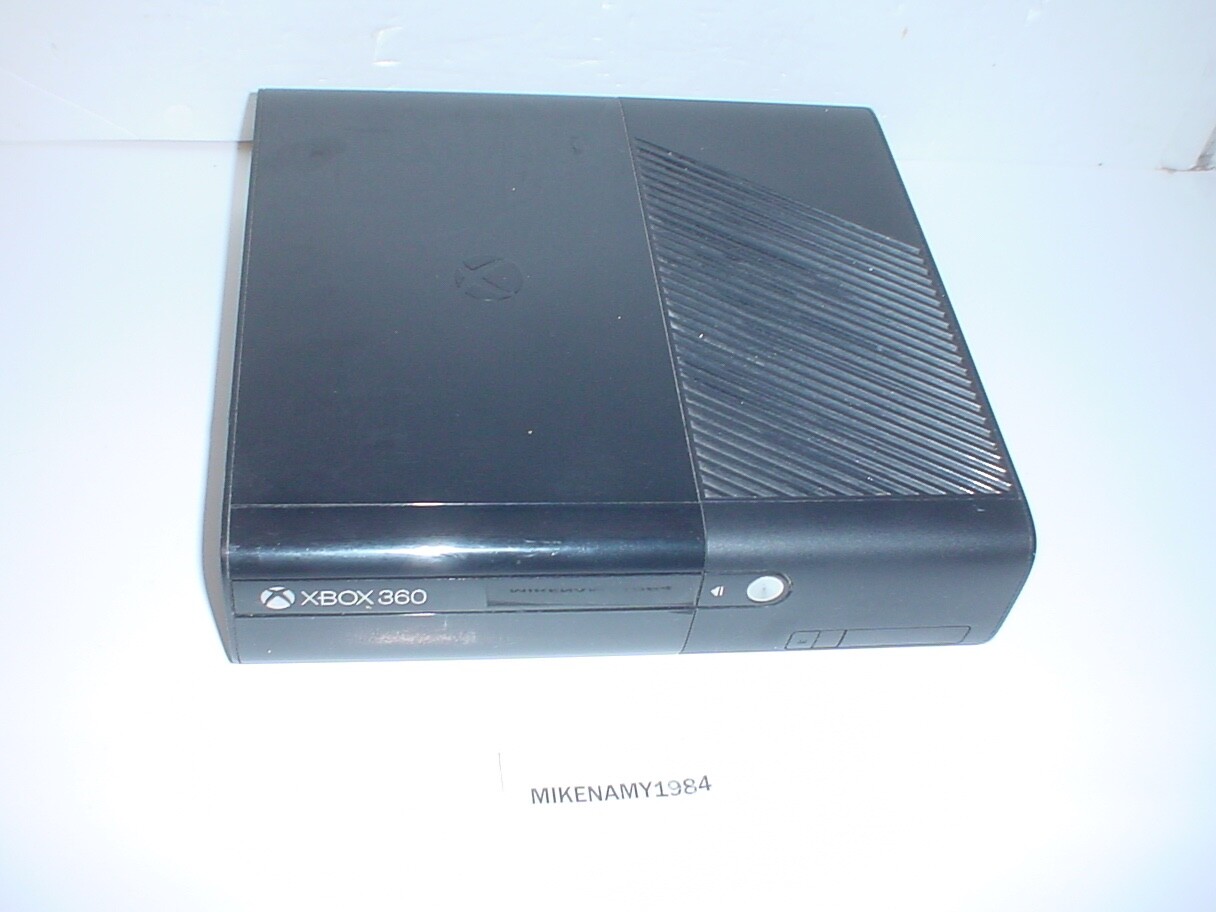 MICROSOFT XBOX 360 SLIM E 1538 4gb console only PARTS/REPAIR Won't