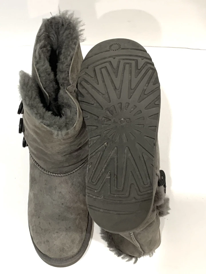 ugg australia size 6 womens tall bailey button boots gray sheepskin - Image 4 of 4
