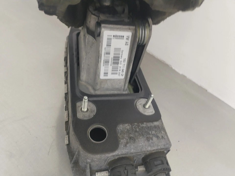 AUDI A3 FL  1.6 FSI 2008-2012 MANUAL GEAR STICK WITH LINKAGE 1K0711049CF - Imagem 3 de 4