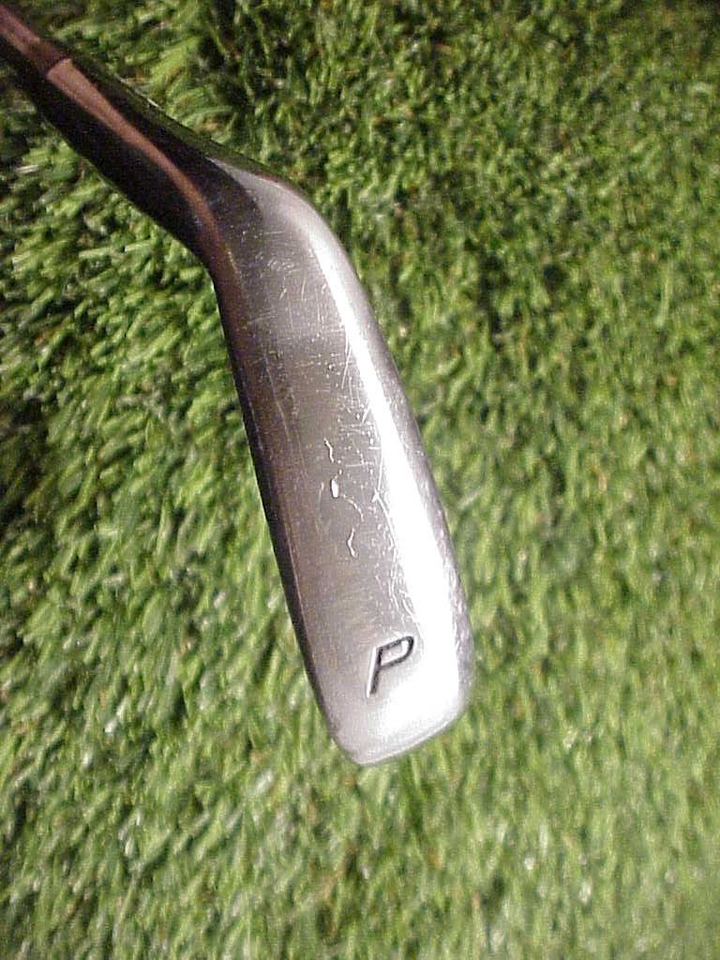 TaylorMade " R9 TP " Pitching Wedge Iron Golf Wedge NICE SHARP GROOVES