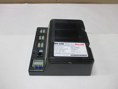01-0662587-00A WHELEN UNIVERSAL STROBE POWER SUPPLY UPS 690 HD PROFESSIONAL USED