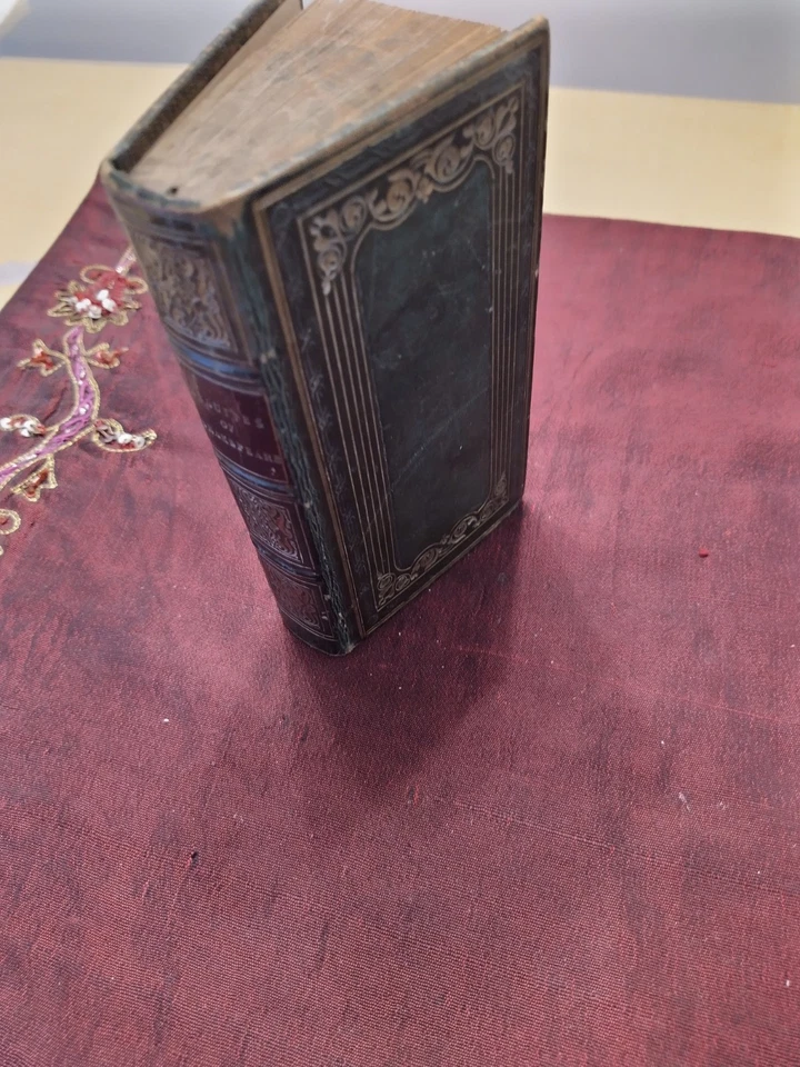 BEAUTIES OF SHAKESPEARE..FINE FULL LEATHER BINDING MINIATURE BOOK.PUBLISHED 1824 - Image 4 of 4