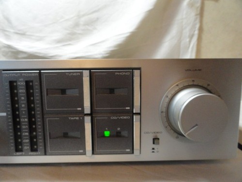 VTG 1984 PIONEER SA-1050 STEREO INTEGRATED AMPLIFIER DYNAMIC PWR WORKING - Picture 3 of 9