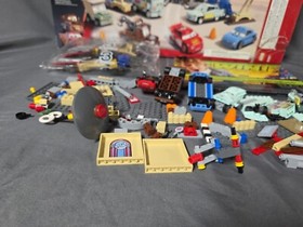 LEGO Cars: Flo's V8 Cafe (8487) Incomplete Set w/ Booklet READ