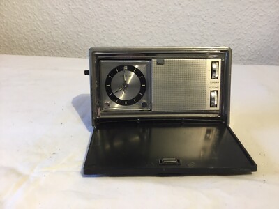 Sharp Radiowecker BPC-12 Vintage