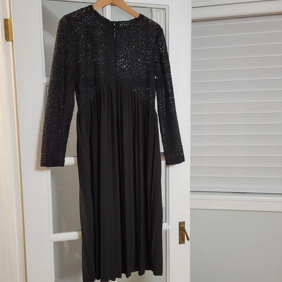 ZARA LACE PLEATED BLACK DRESS SIZE MEDIUM NWOT eBay
