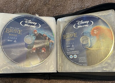 Lot of 40 Blu-Ray Mix Children-Barbie-Disney Movies   DVD Discs Only