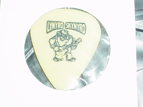 LYNYRD SKYNYRD Logo Leon Wilkenson R.I.P Signature 1997 Concert Tour GUITAR PICK