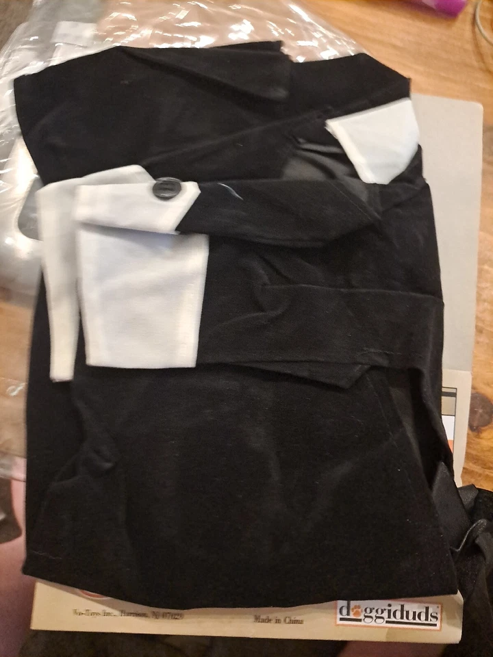 Doggiduds Halloween Perro Disfraces Mascota ESMOQUIN FUMAR Vestir Cachorro Divertido Sombrero M/L Foto 3 de 4