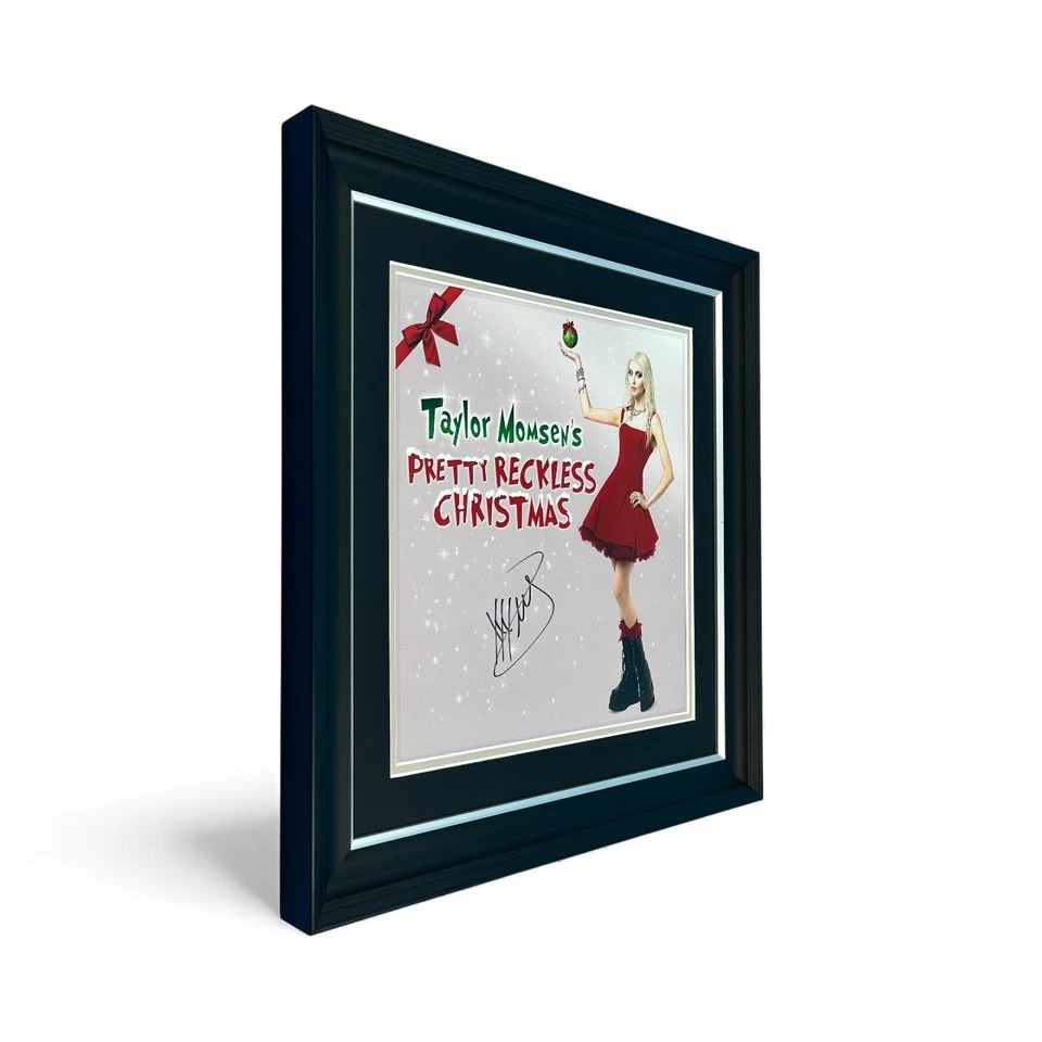 Taylor Momsen SIGNED Pretty Reckless Christmas Artwork Display & COA Autograph - Image 2 of 4
