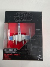 Star Wars The Black Series Titanium Series Resistance X-Wing Die-Cast Ship 02