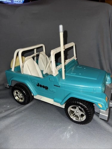Vintage Barbie Blue Jeep Wrangler Beach 1999 Mattel (No Remote)Toy Car