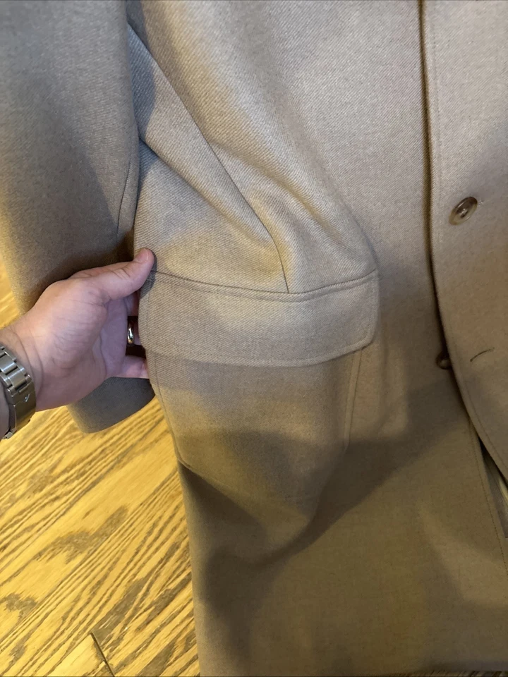 Brooks Brothers Polo Coat/Top Coat 100% Camel Hair 40R Excellent Condition Men’s - Image 3 of 4