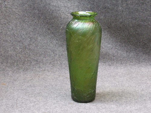 *** Kralik Glas , Vase , leider beschädigt , Jugendstil ***